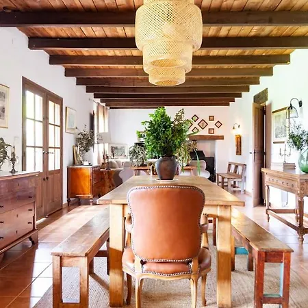 Tilos Casa Rural En El Campo. Holiday home *